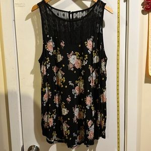 NWT Floral Torrid Tank